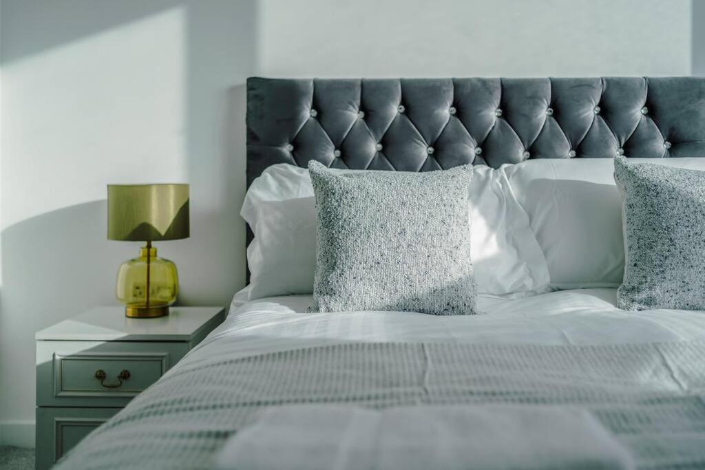 Stunning 2-Bed Premium Apartment - Free Wi-Fi Preston  Eksteriør bilde