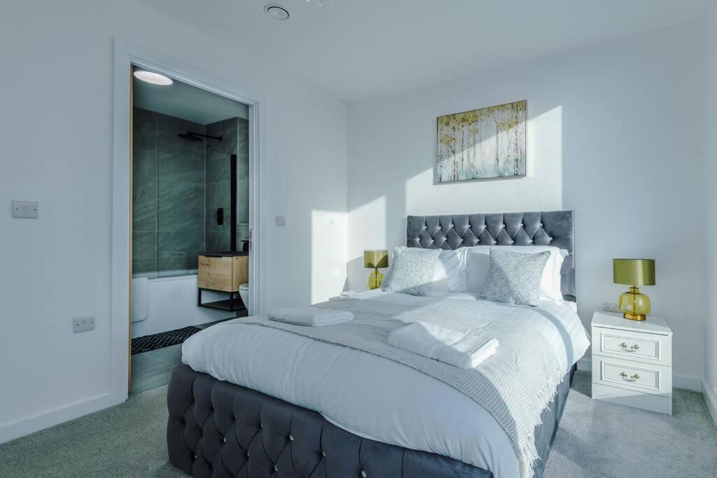 Stunning 2-Bed Premium Apartment - Free Wi-Fi Preston  Eksteriør bilde