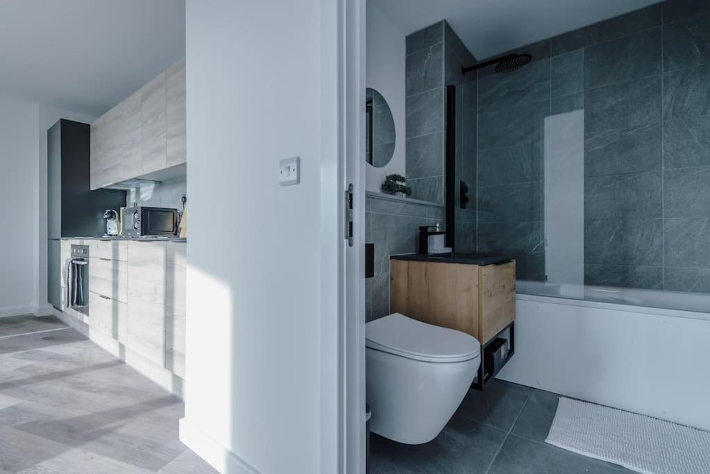 Stunning 2-Bed Premium Apartment - Free Wi-Fi Preston  Eksteriør bilde
